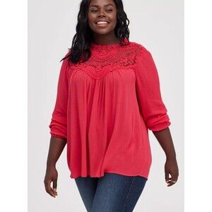 Torrid 2 Crinkle Gauze Crochet Detail Top Pink
